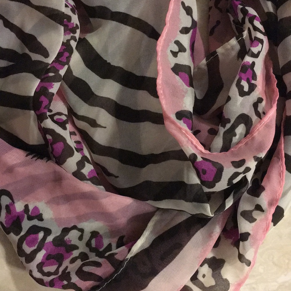 Infinity Scarf - Picture 2 of 3